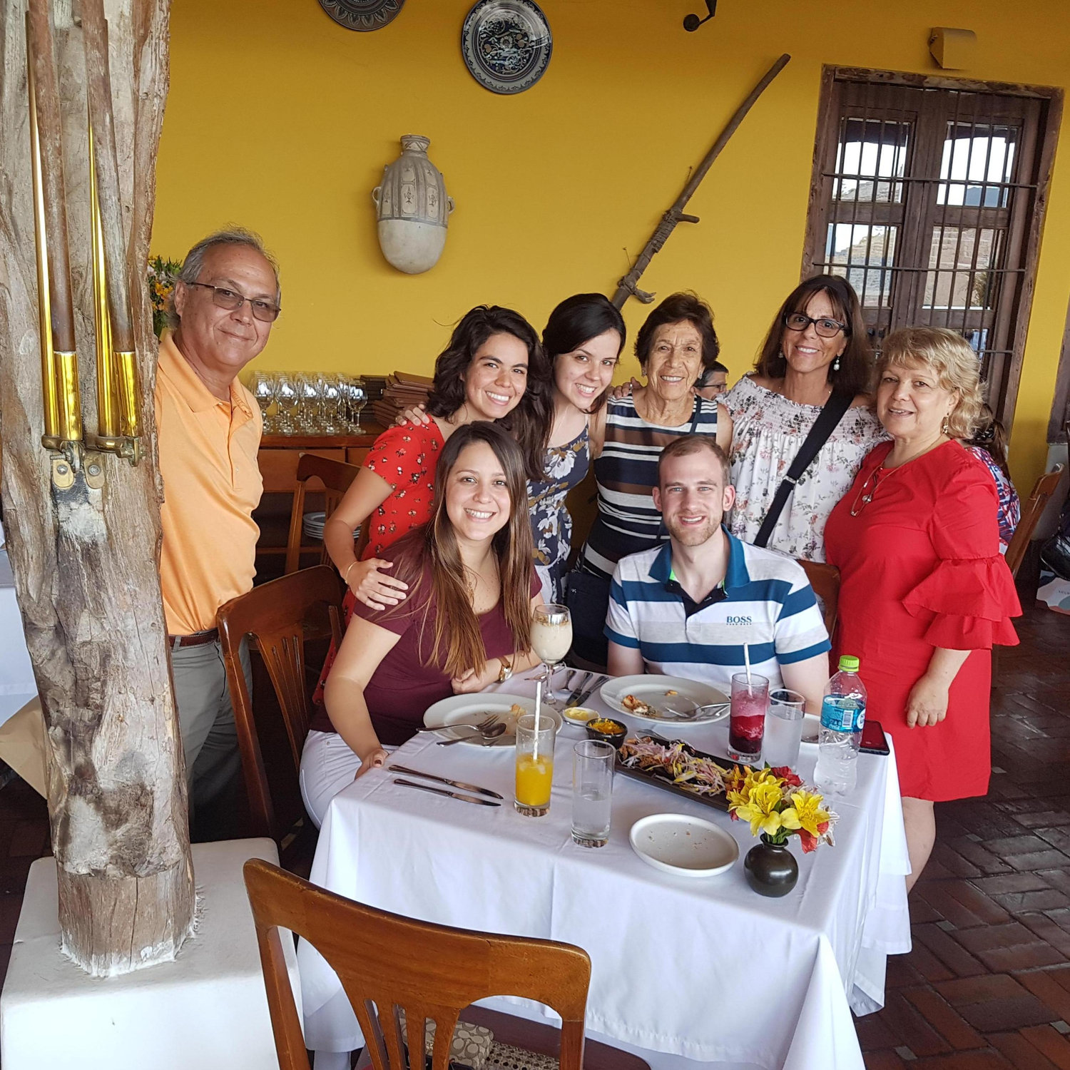Random encounter with the Jahncke Family in Lima