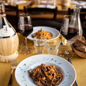 Honeymoon Fund: Dinner for 2 at Quattro Leone Restaurant in Florence