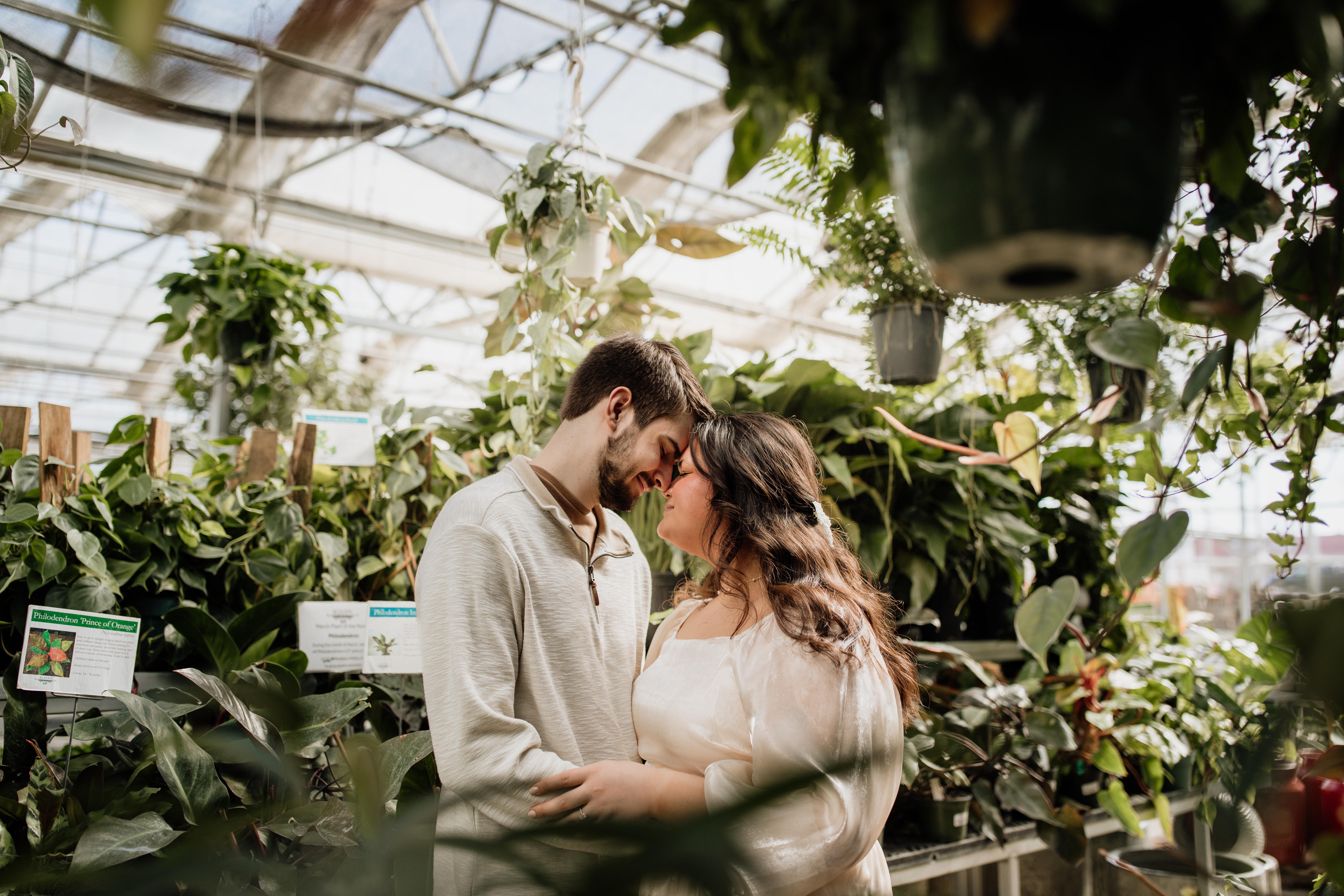 The Wedding Website of Roselyn Andrews and Nicolas Null