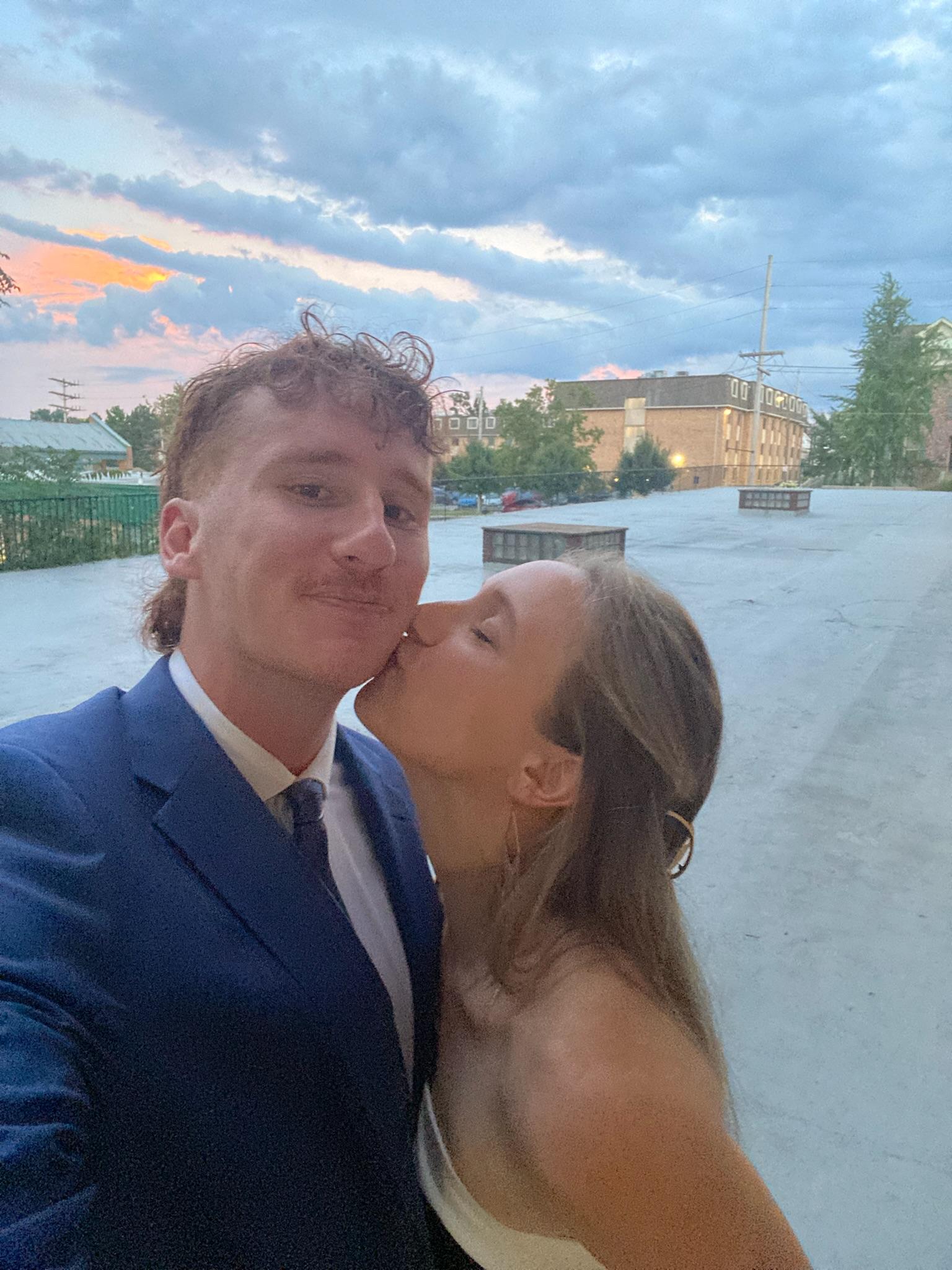 The Wedding Website of Emily Brauer and Brady Kunz