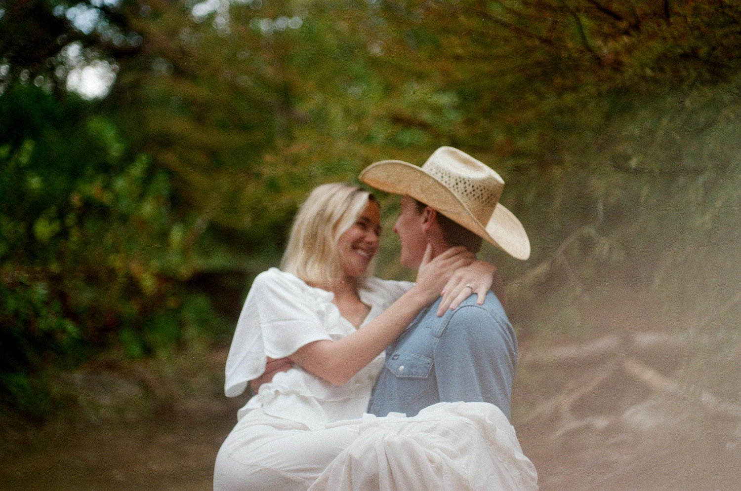 The Wedding Website of Emma Mathieu and Arlo Willis