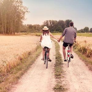His & Her Bikes (need to beat those CA gas prices!)