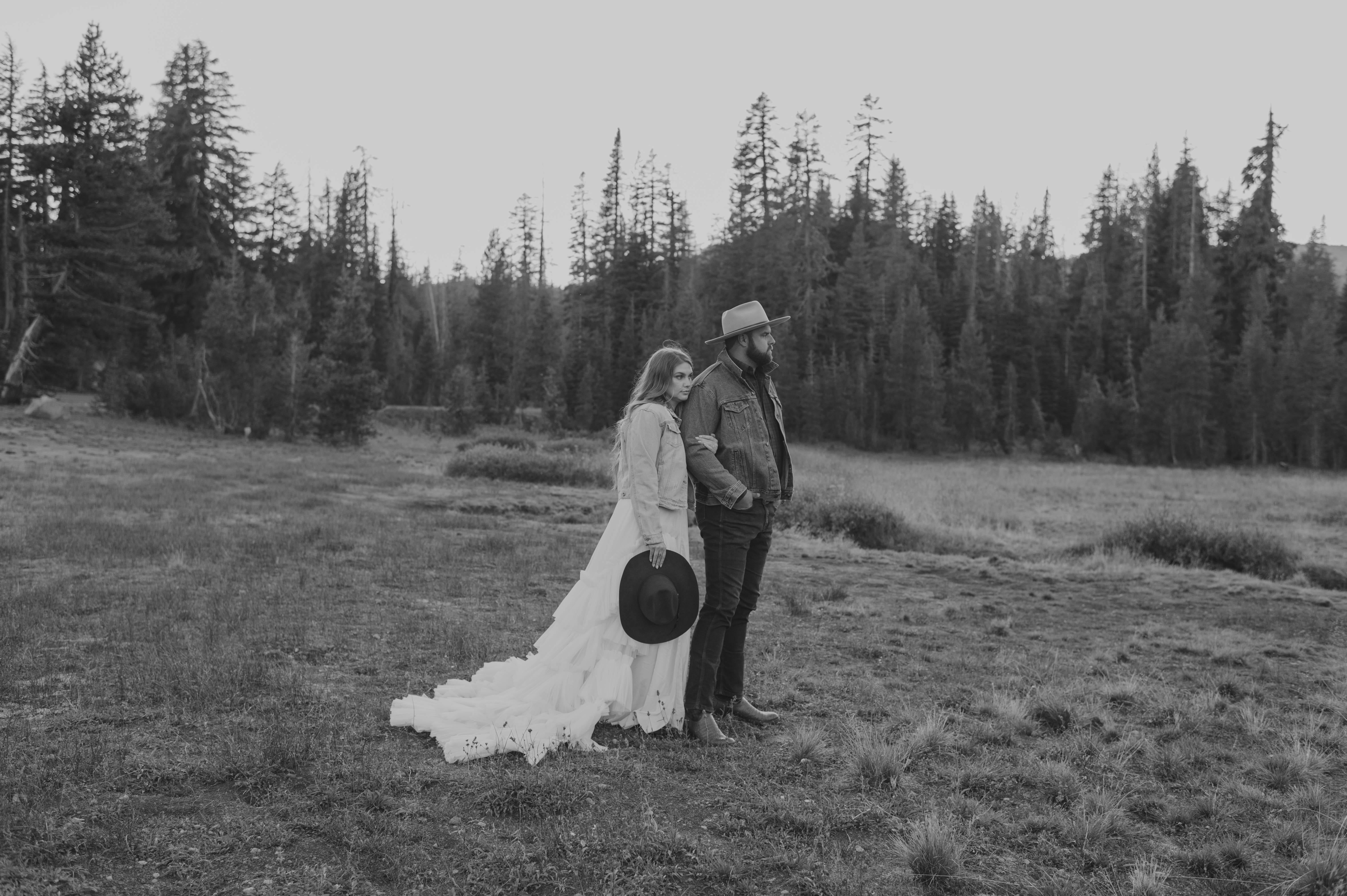 The Wedding Website of Hallie Hawkins and Hayden Oilar