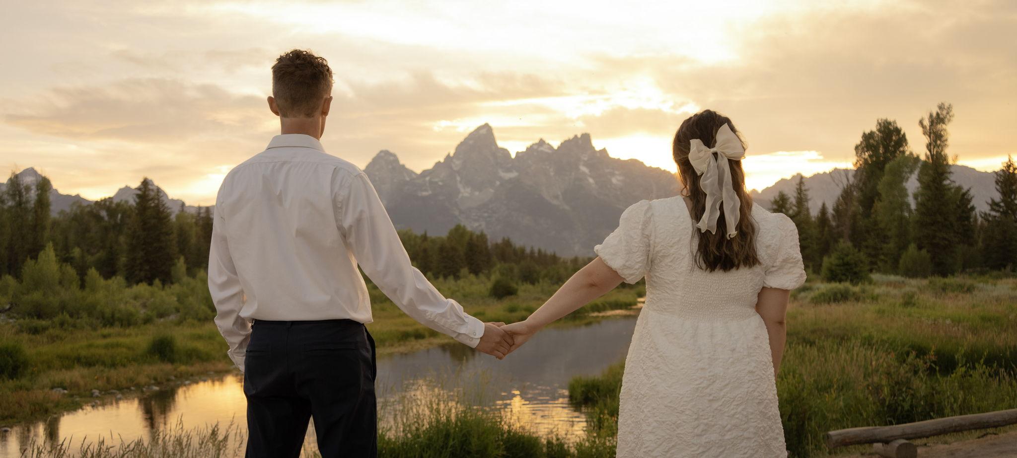 The Wedding Website of Kaitlyn Goddard and Bailey Sanders