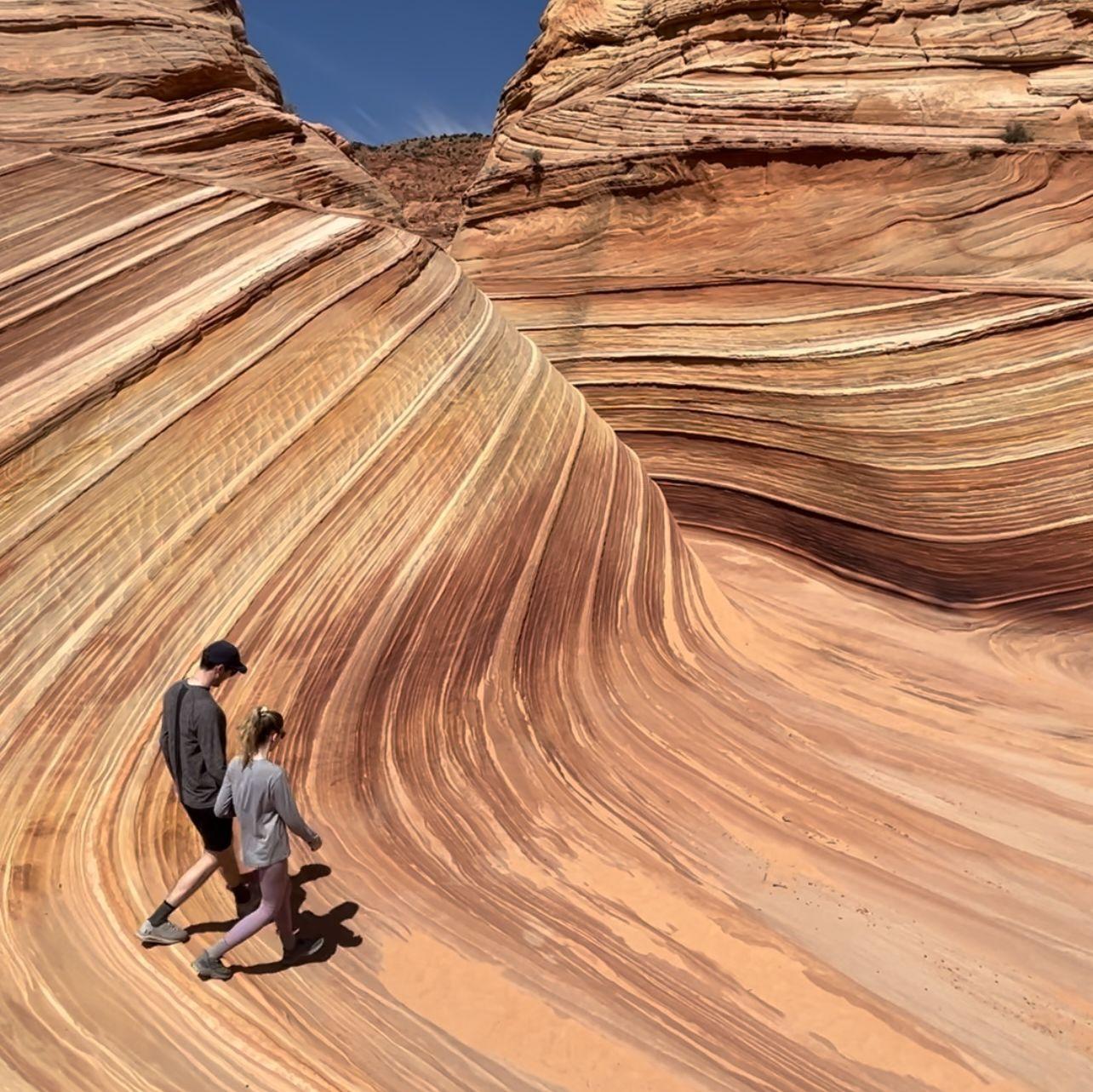 June 2023: Hiking the Wave in Utah!