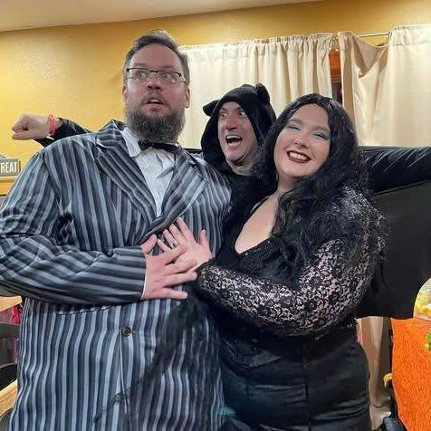 We love Halloween, especially with friends!
