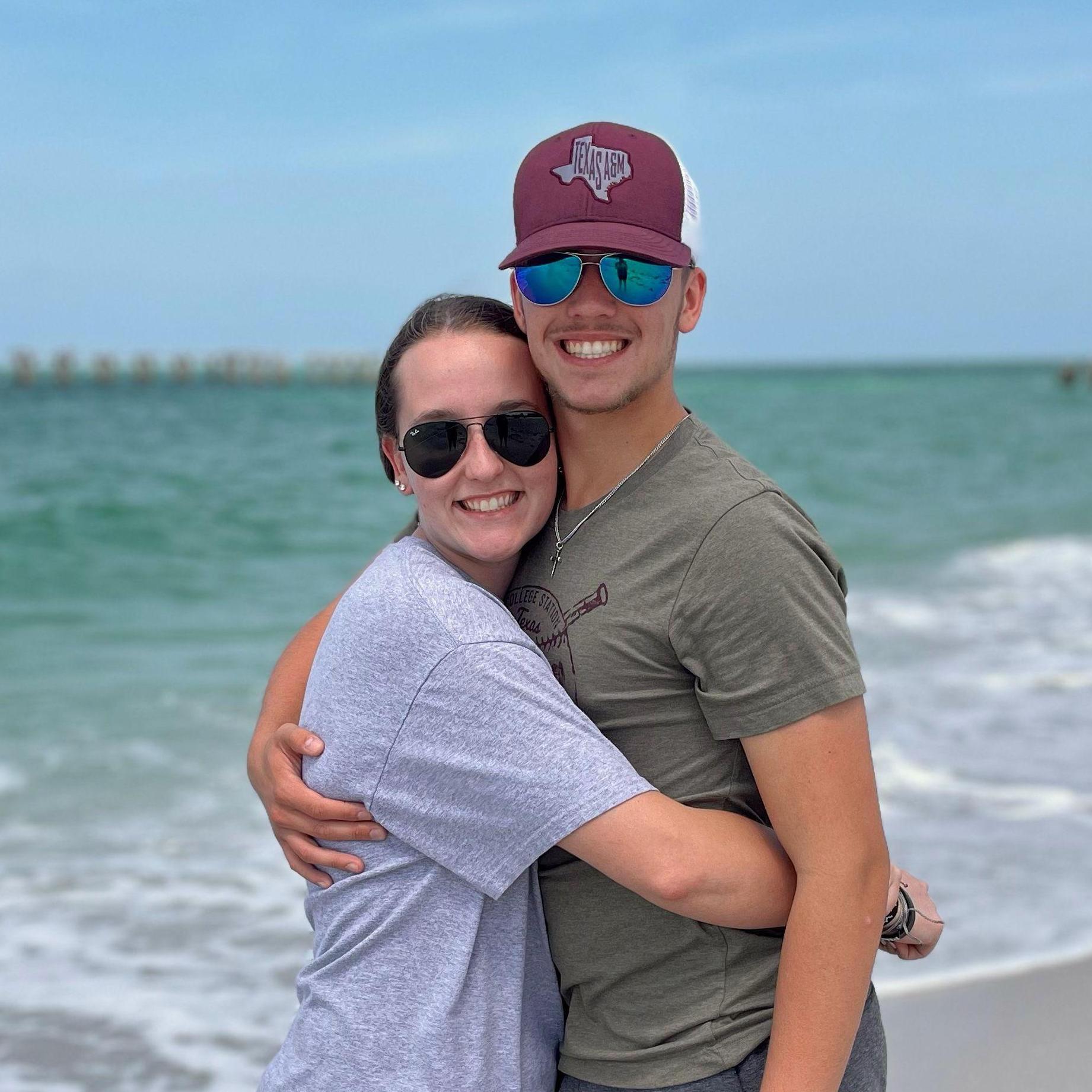 We took a trip over to one of our favorite places, Boca Grande, with Brandt's parents before Kalyn had to head back to Texas for finals week.