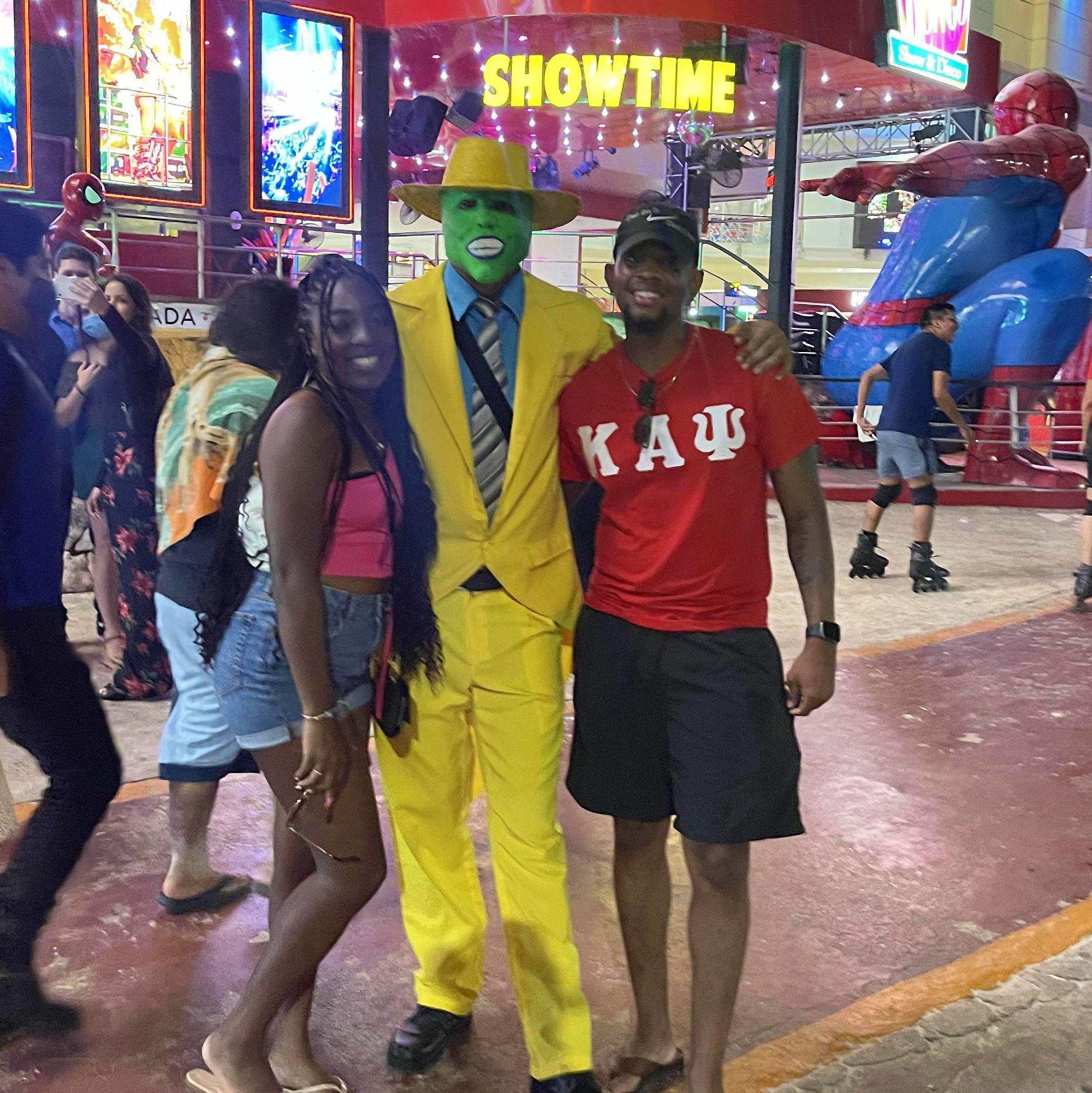 2021: Enjoying the night life in Cancun, Mexico