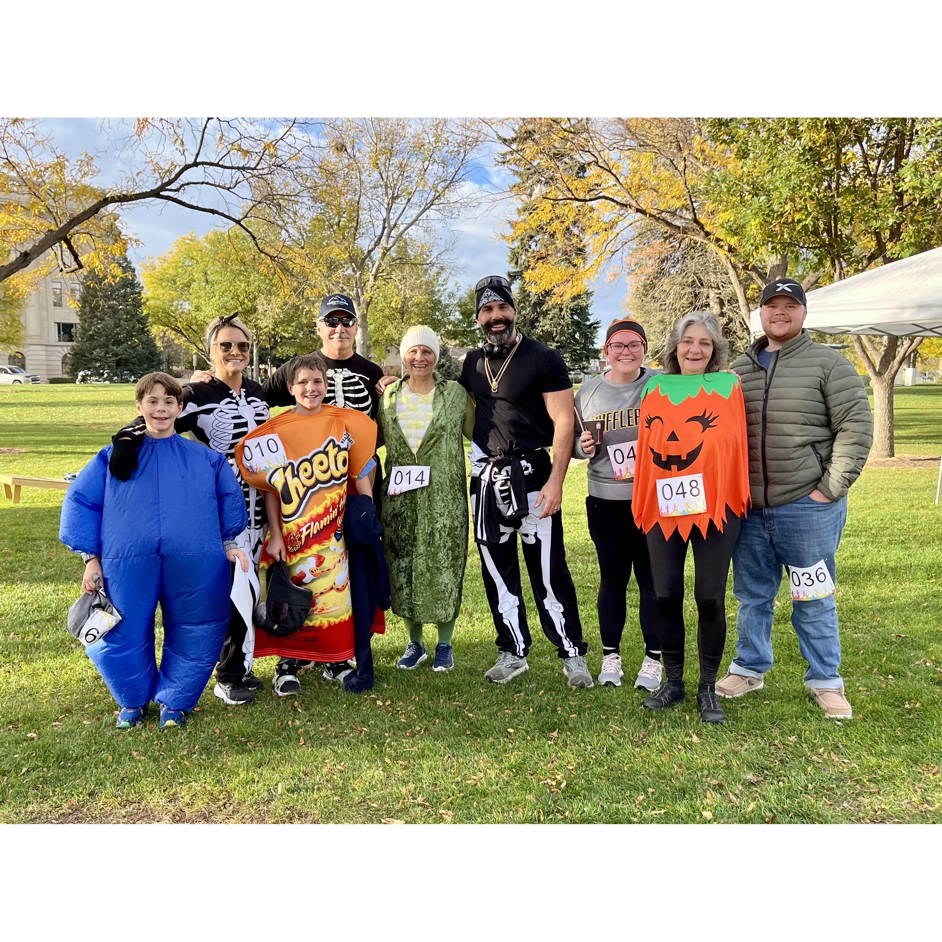 2024. Halloween 3k with the Davies (family/friends)
