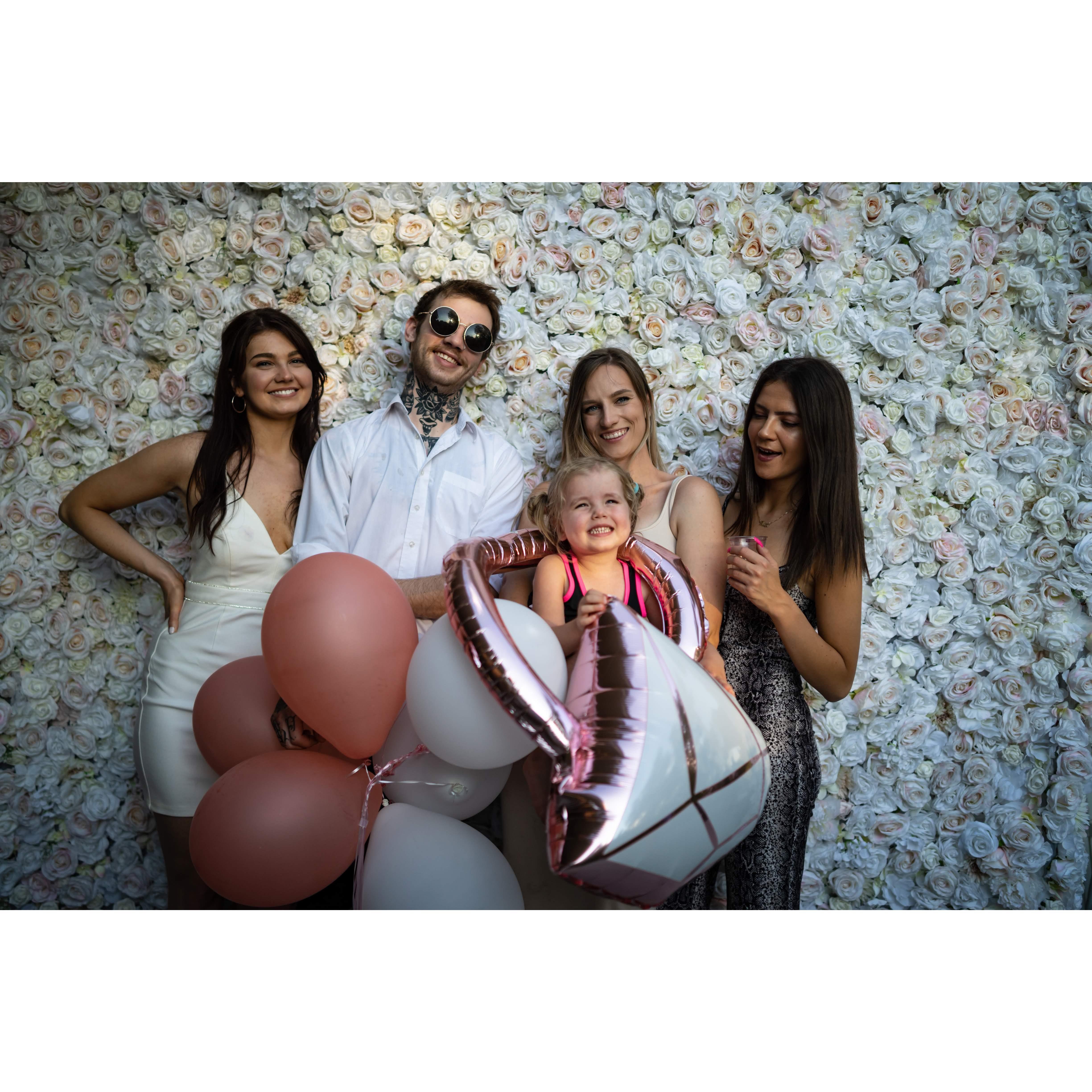 Mroczek Family!
Paulina, Dom, Amelia, Natalia & Alicja.