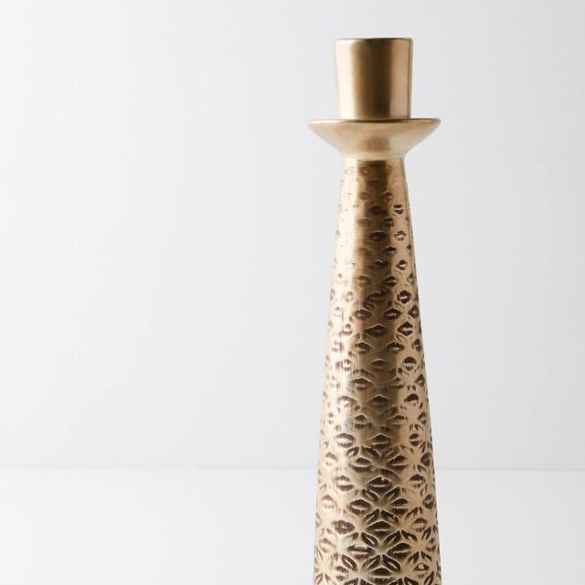 Embossed Ceramic Taper Holder - Small