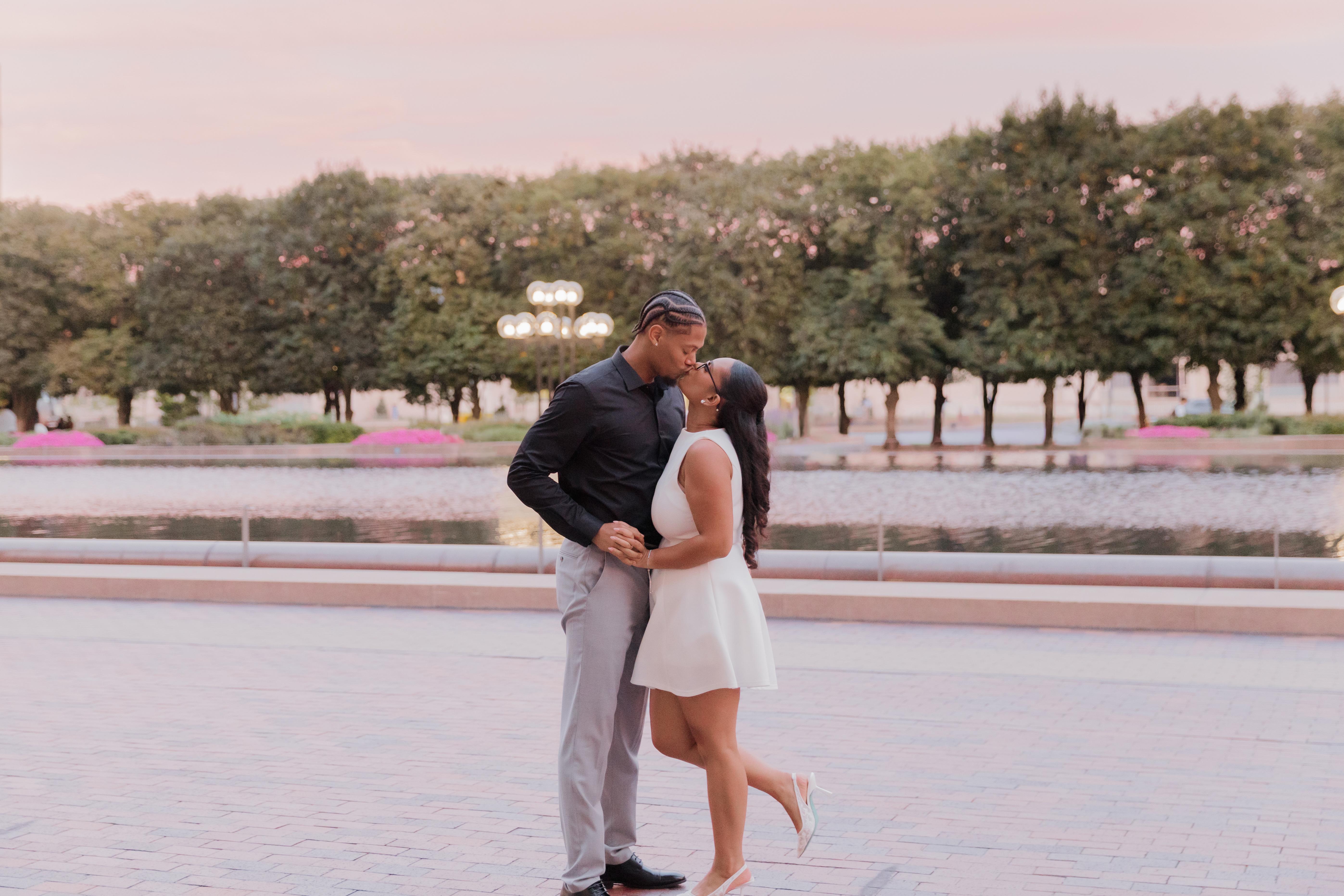 The Wedding Website of Jenniffer Goncalves and Jesse Brown