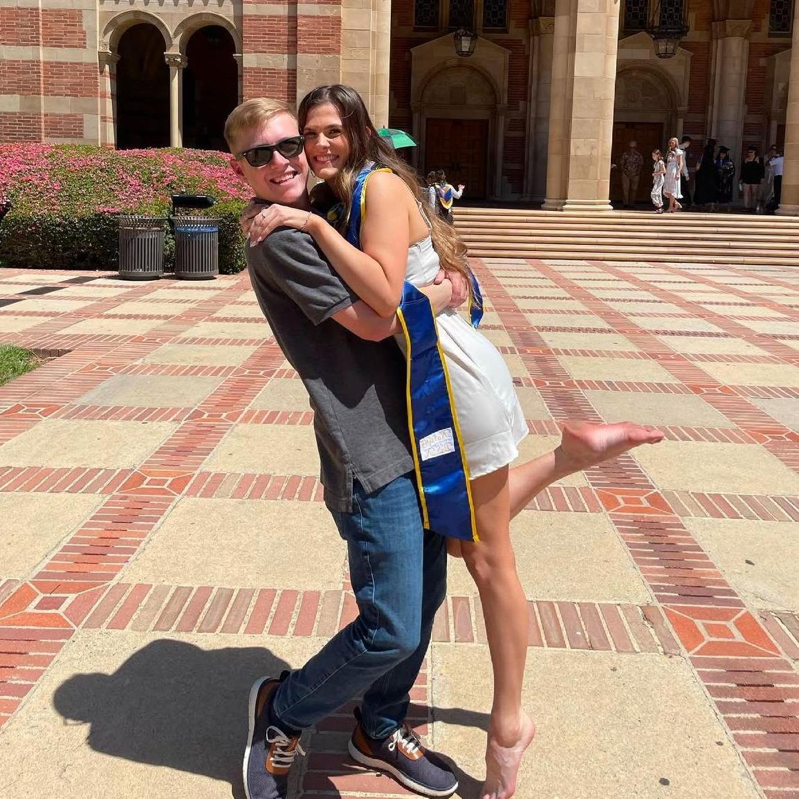 Jill graduates from UCLA nursing! - 2021