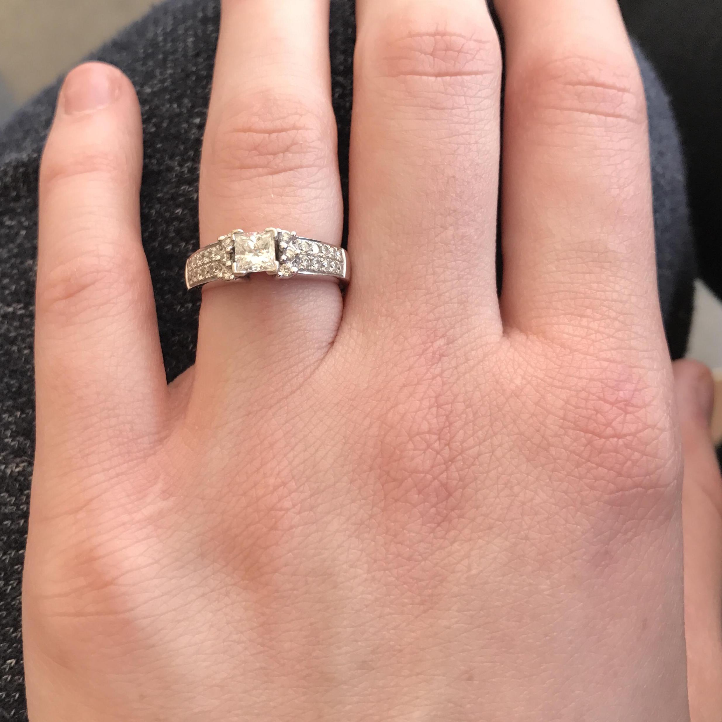 The most beautiful ring I could have dreamt of. My fiancé spoils me so much.