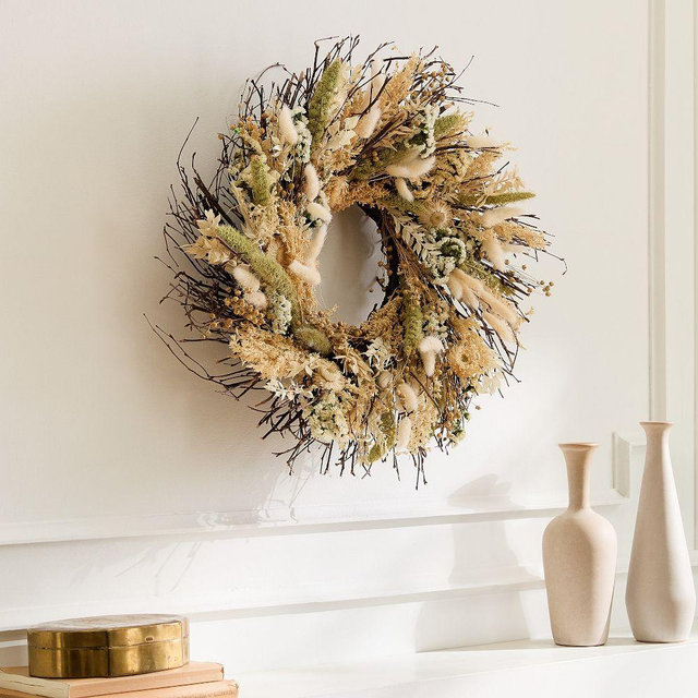 Dried Ivory Haven Wreath, 20in