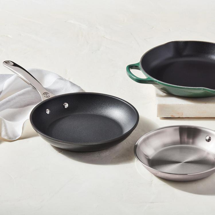 Le Creuset, Signature Everyday Pan - Zola