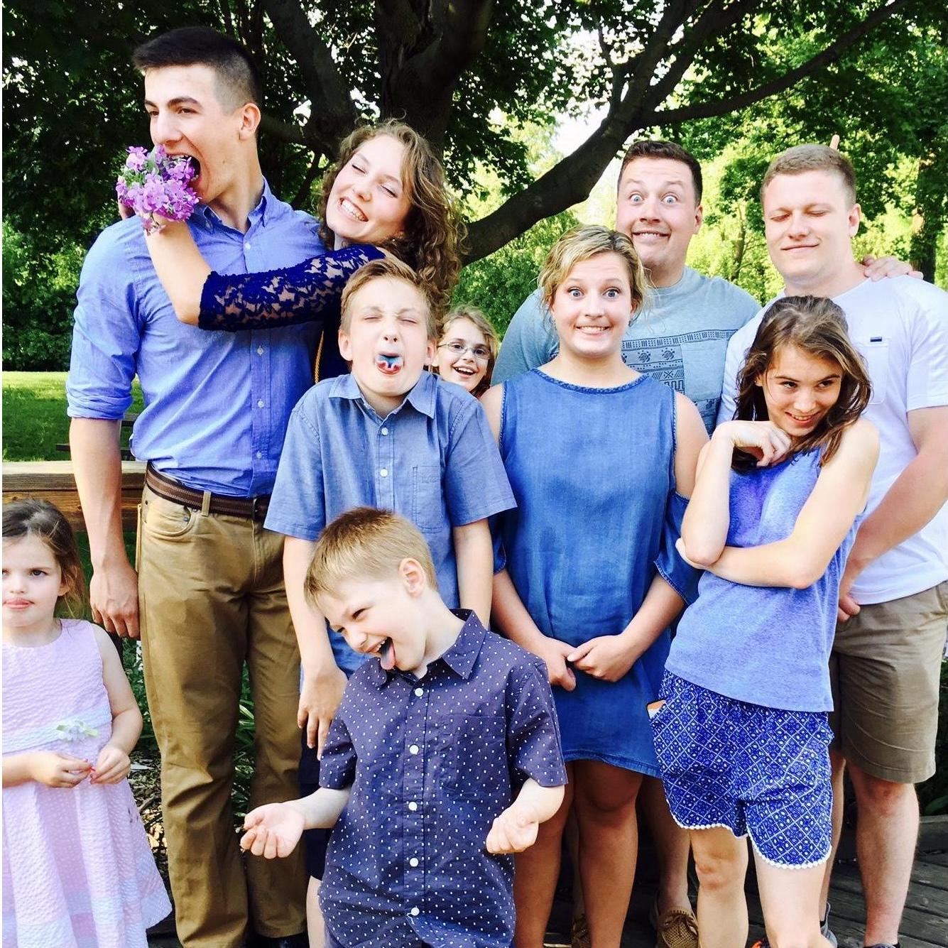 Tony flew to Wisconsin to be at Hope’s graduation and meet a LOT of her family and friends!