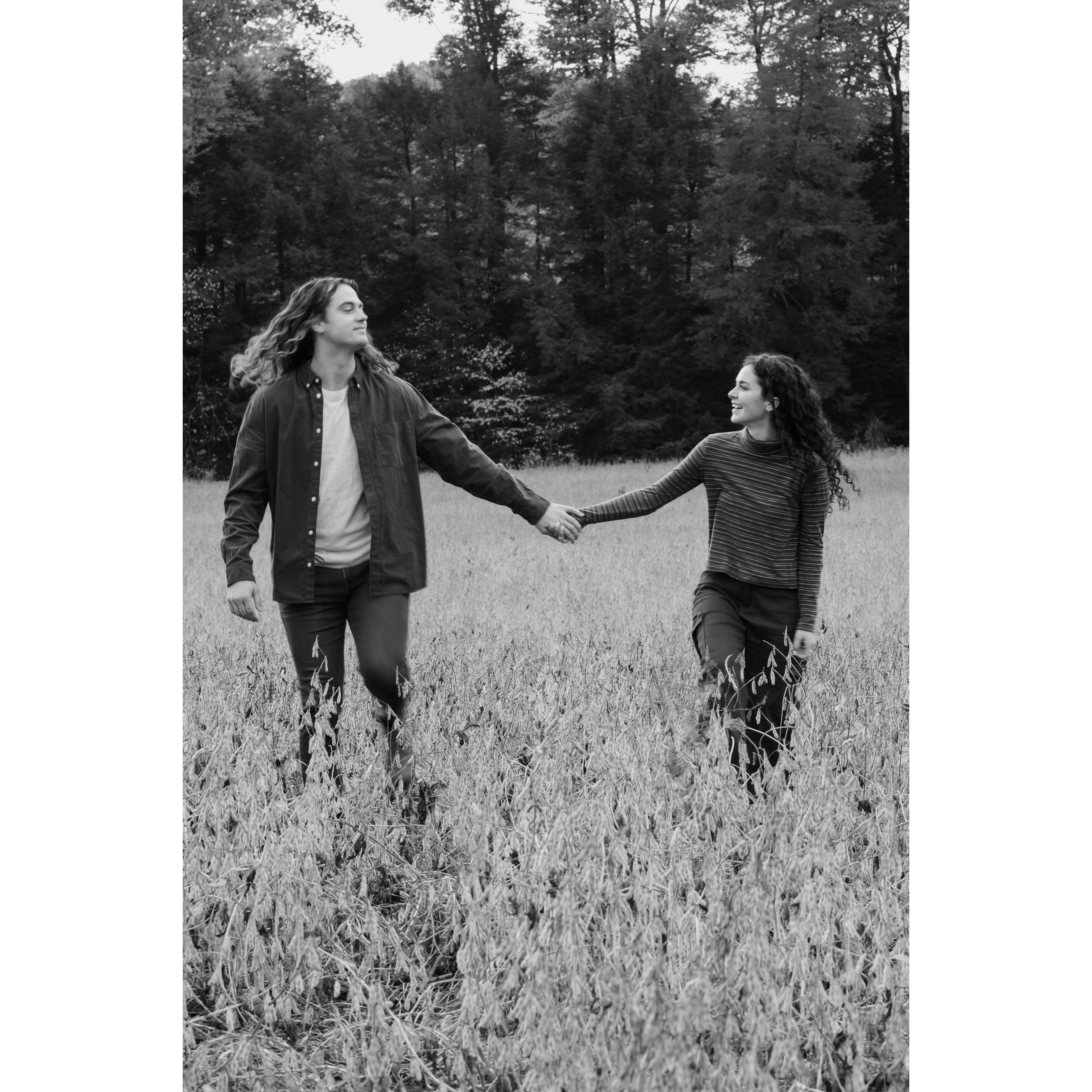 Engagement photos with Bailey Toot Photography