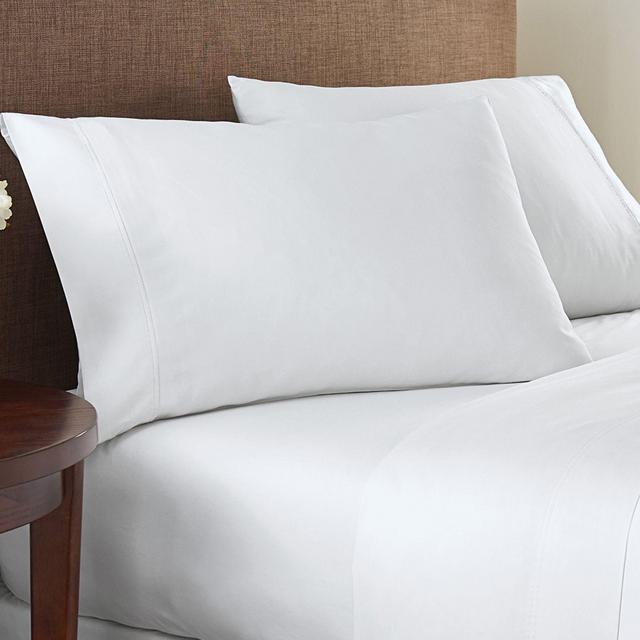 Studio 3B™ Solid 825-Thread-Count Queen Sheet Set in White