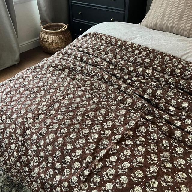 Premium Floral Print Kantha Quilt, All Size Twin Size Throw Blanket, Queen Size & King Size Quilt, Natural Colors Handmade Soft Kantha Quilt