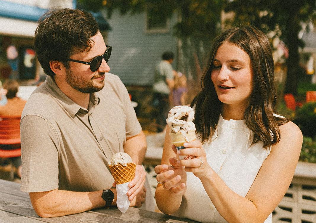 The Wedding Website of Hannah Muzzey and Mitchell Gilbert