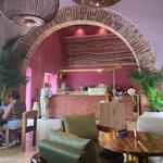 Nia Bakery Coffee Shop & Cocktails