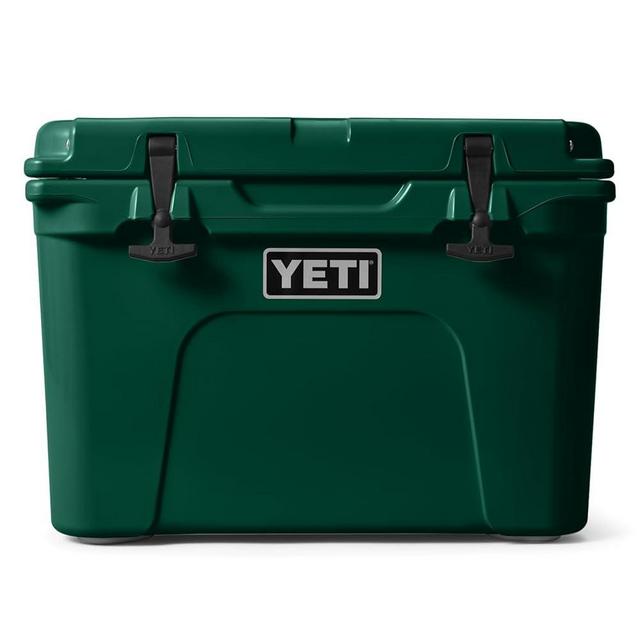 YETI Tundra 35 Cooler