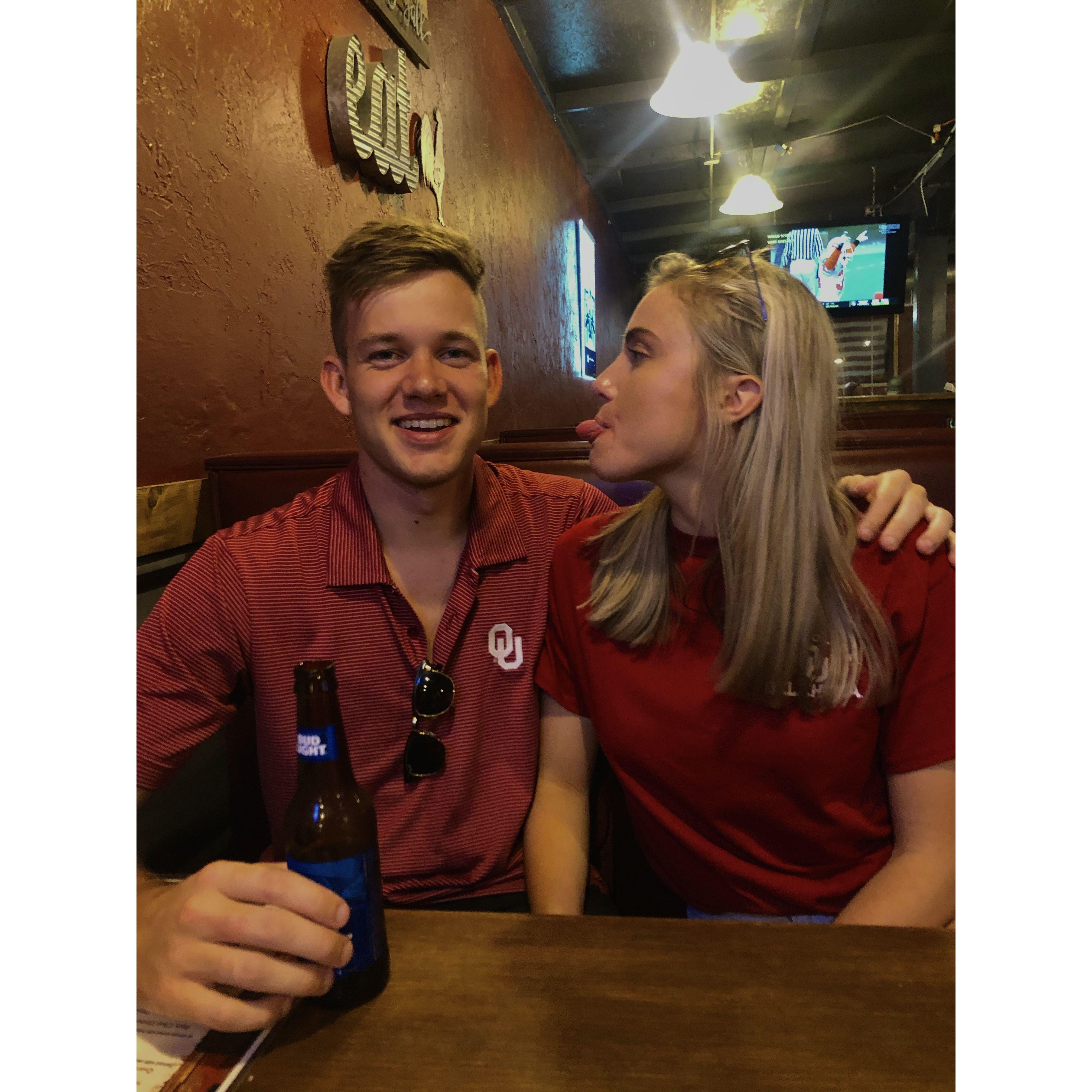 Kat survived "Roosters" bar in Oklahoma