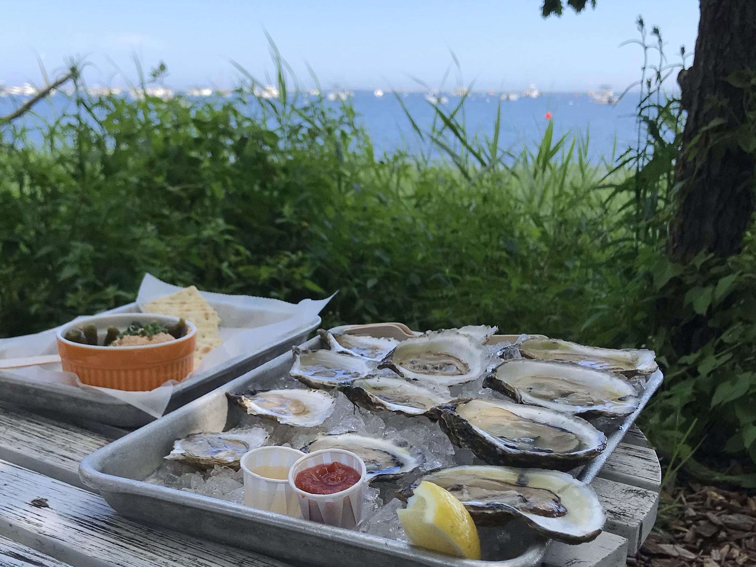 The Wedding Website of Sandy Cunningham and Miles Cunningham