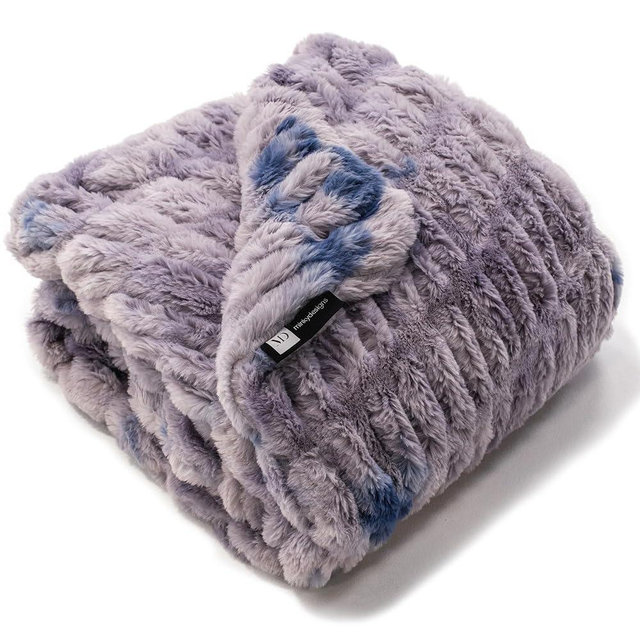 Minky Designs Blueberry Minky Blanket – Ultra Soft Faux Fur Throw Blanket for Couch, Bed & Home – Fluffy, Warm & Luxurious – Chic Collection (Medium, 50x60)