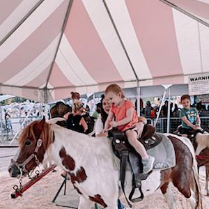 Evelyn’s 1st pony ride!