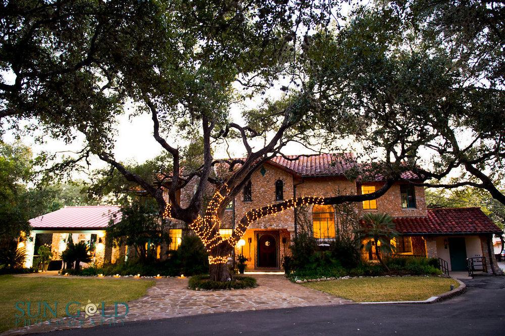 The Wedding Website of Dora Sanchez and Steven Solis