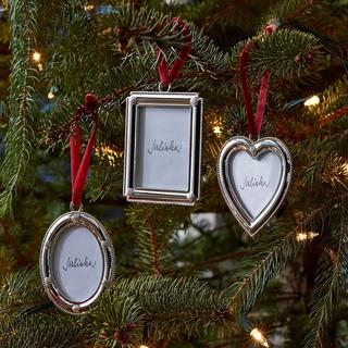 Berry & Thread 3-Piece Metal Frame Ornament Set