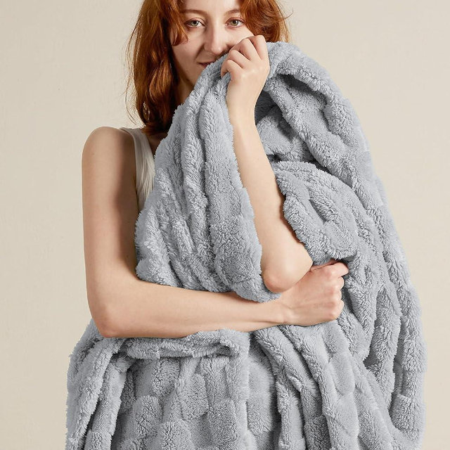 Bedsure Silver Grey Fleece Blanket for Couch - Super Soft Cozy Queen Blankets for Women, Cute Small Throws for Girls, 90x90 Inches
