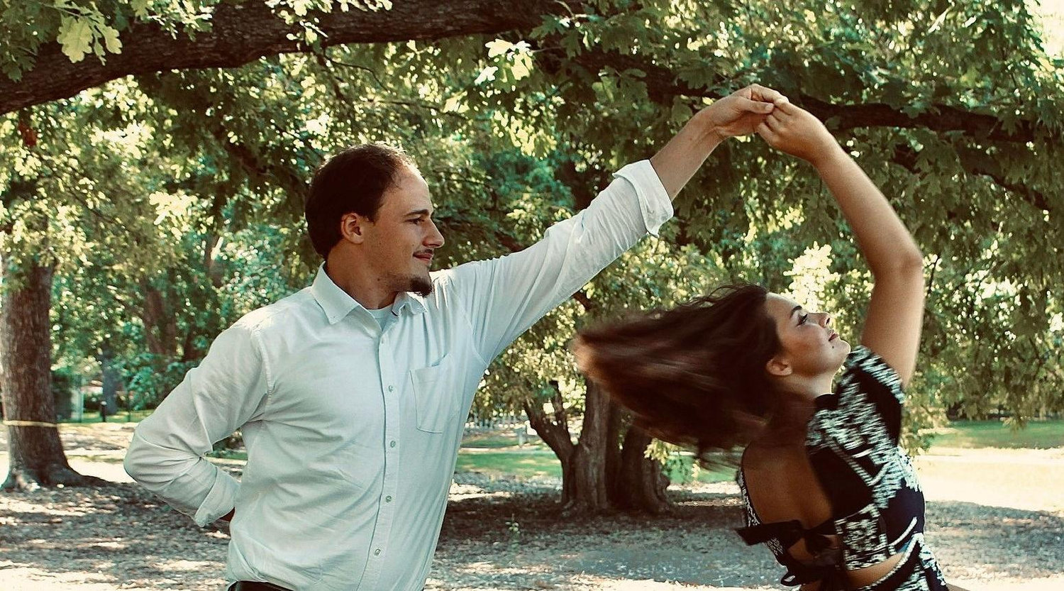 The Wedding Website of Kloe Flud and Morgan Arnold