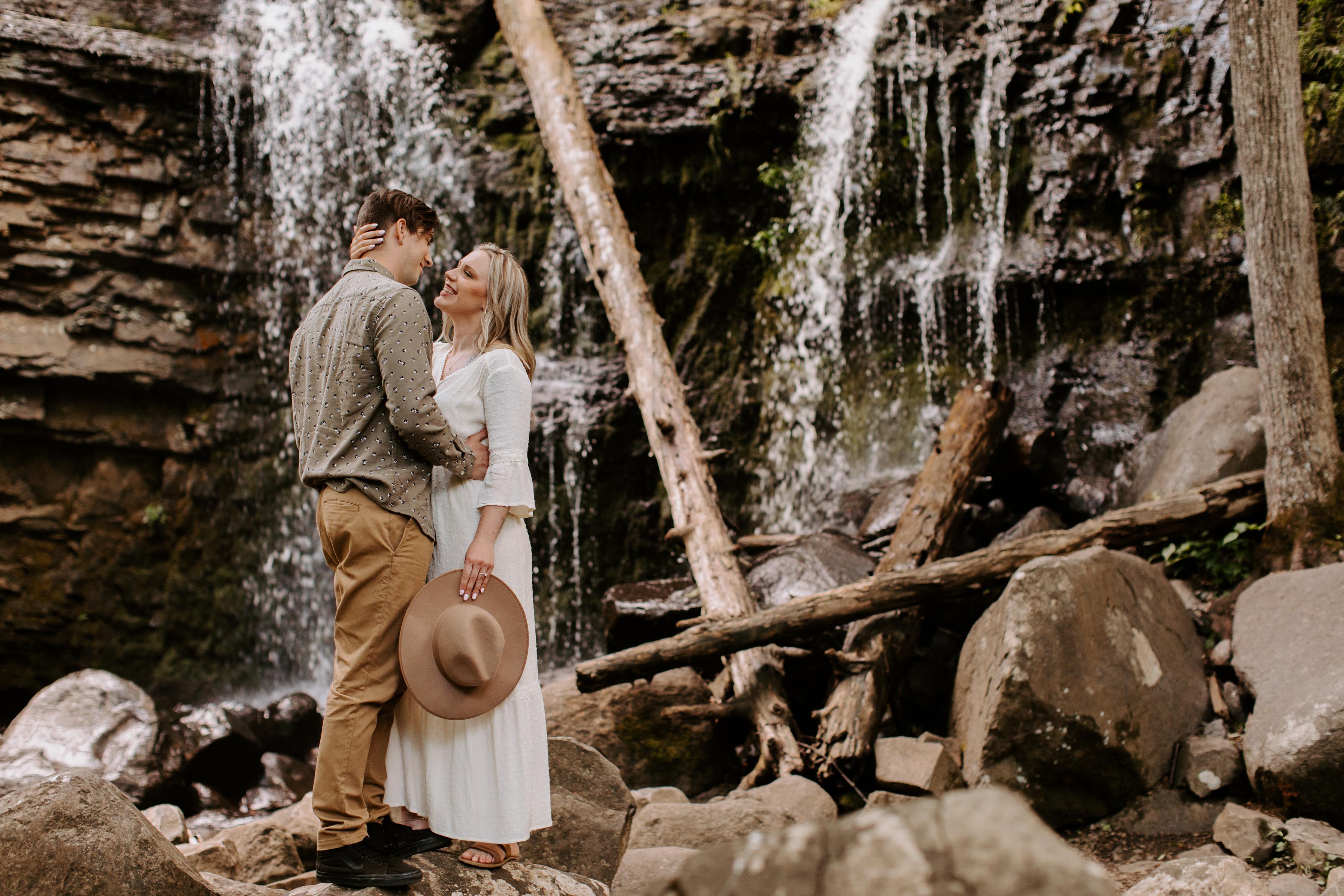 The Wedding Website of Nicole Unroe and Brandon Kurtz
