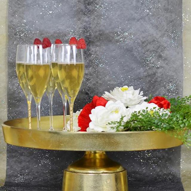 Large 18.5" Wide Gold Metal Cake Display Stand