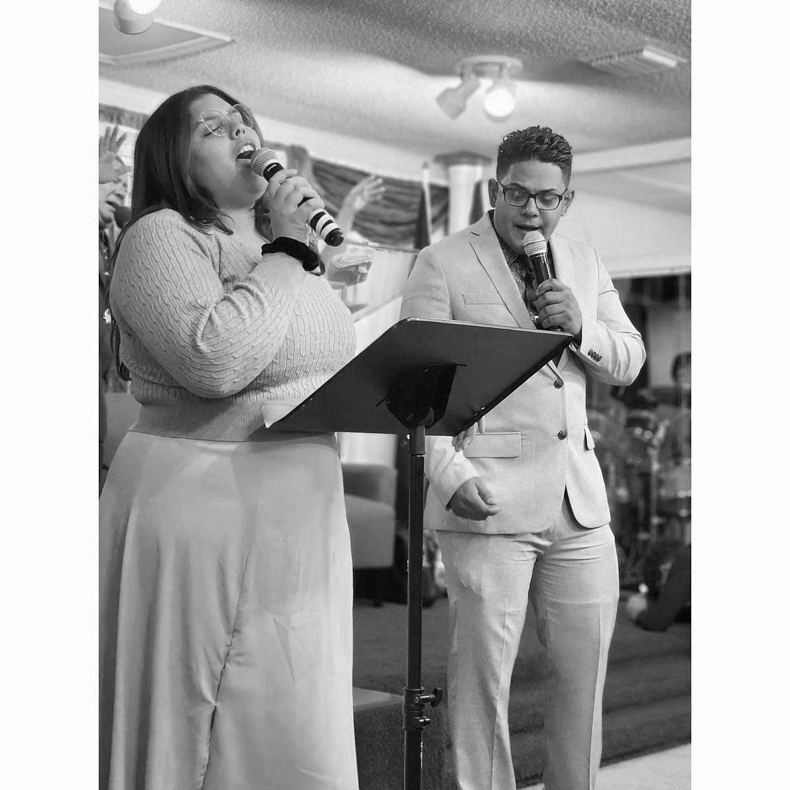 Más que ser novios, hemos tenido el honor y privilegio de ser siervos de Dios.