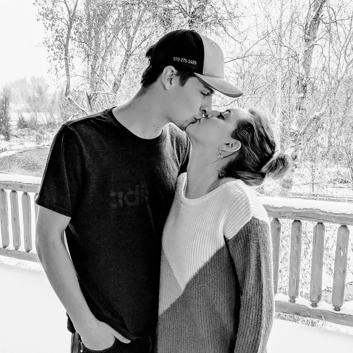 The Wedding Website of Jamie McLaughlin and Lake Sanburg
