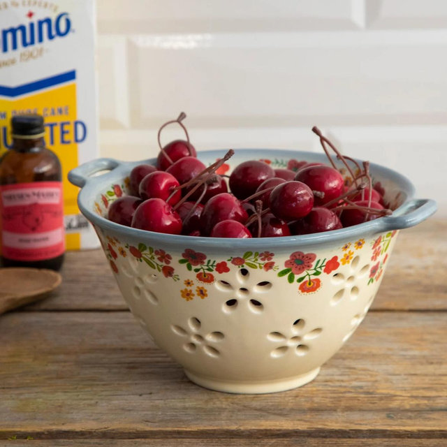 Ceramic Berry Colander - Cream Floral