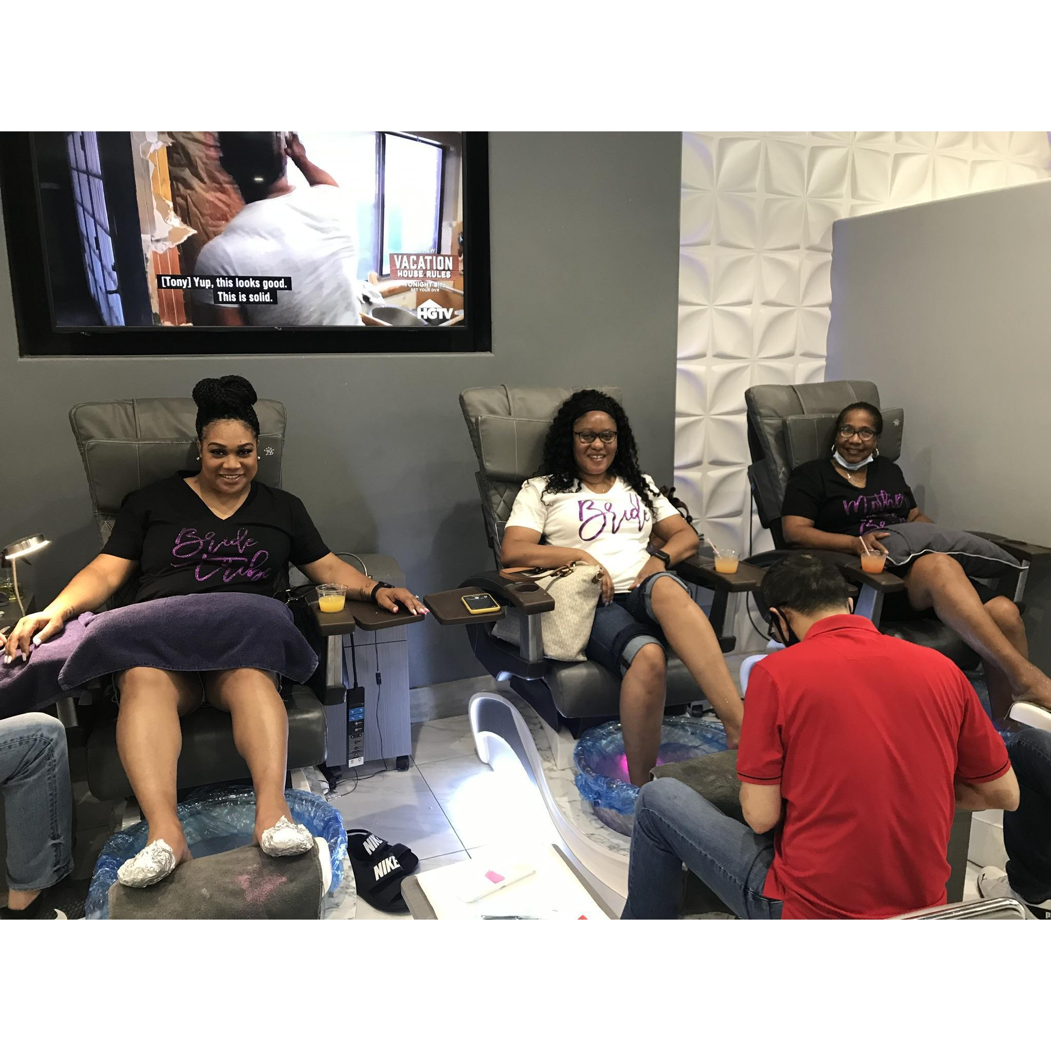 A little pampering before trying on wedding dresses.