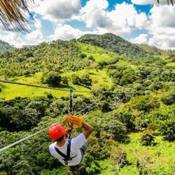 Honeymoon: Zipline in the Dominican Republic