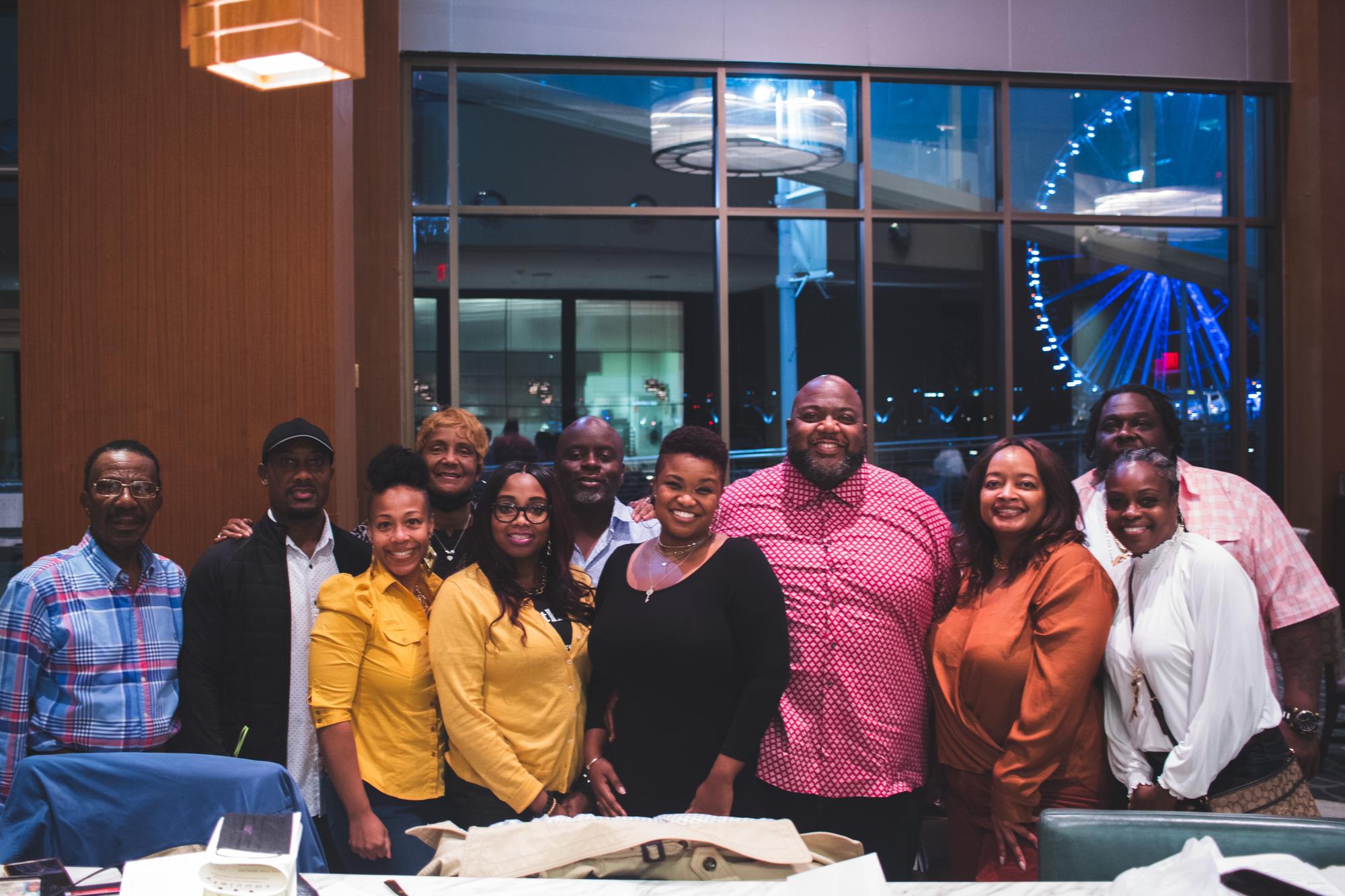 Andréa meets a few of Antonio’s Family at Engagement Dinner October 2021