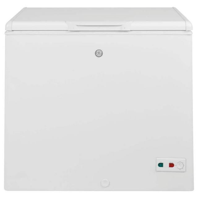 Garage Ready 8.8 cu. ft. Manual Defrost Chest Freezer in White