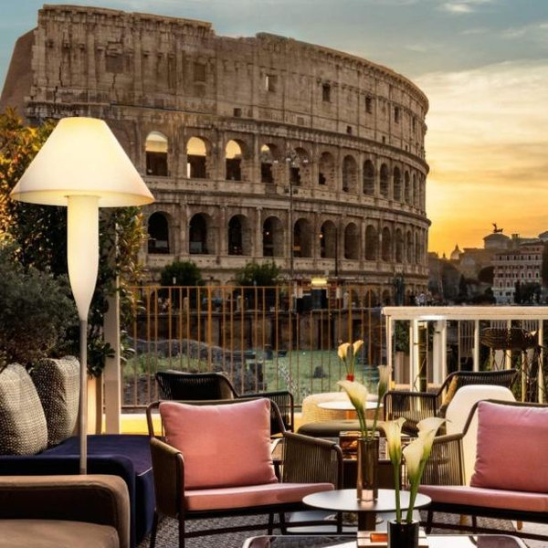 Cocktail Experience at The Court with Views of the Colosseum!