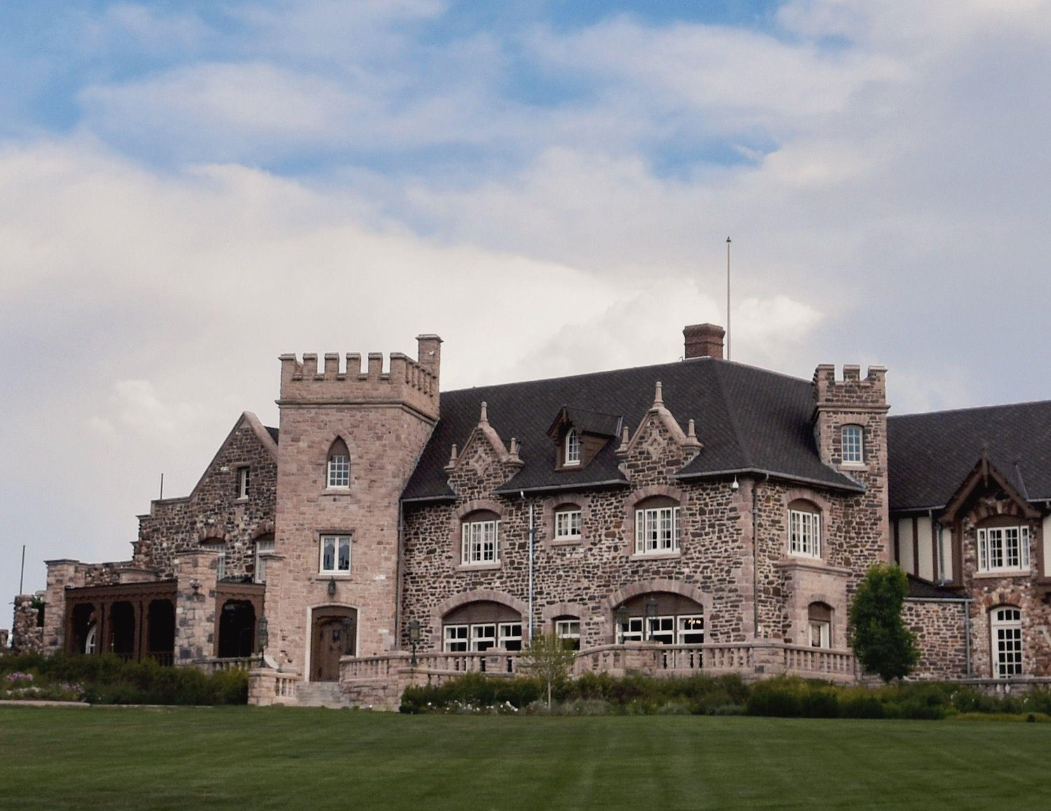 The Wedding Website of Caitlin Janus and Jeff Manion
