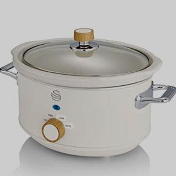 Slow cooker