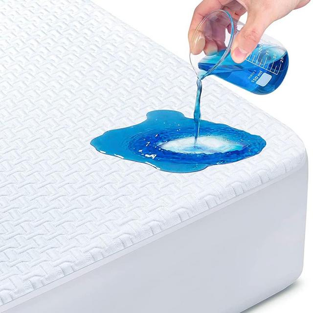 Premium 100% Waterproof Queen Mattress Protector Breathable Cooling Bamboo 3D Air Fabric Mattress Cover Smooth Soft Hypoallergenic Noiseless Bed Cover Machine Washable Vinyl Free, 8-21'' Deep Pocket