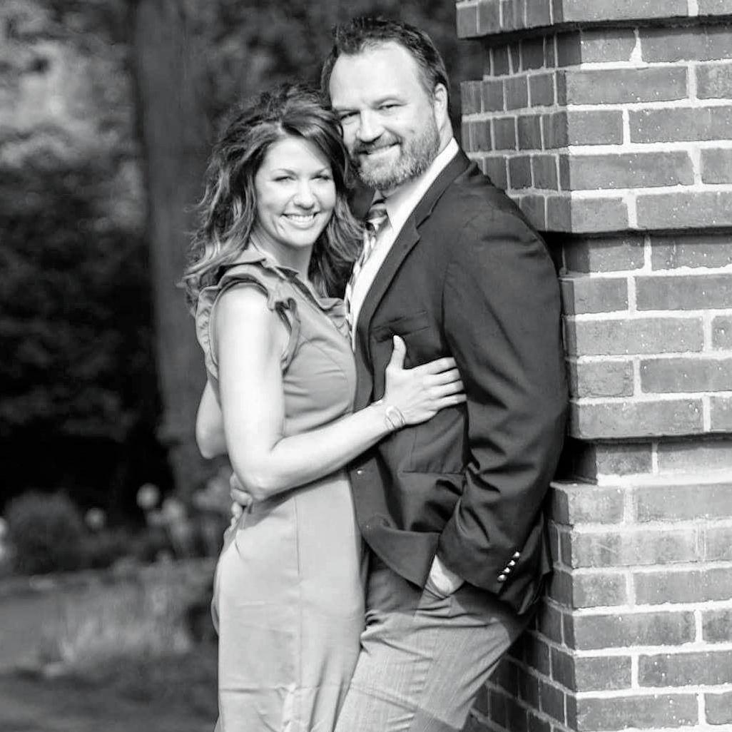 Engagement Pictures • May 2017