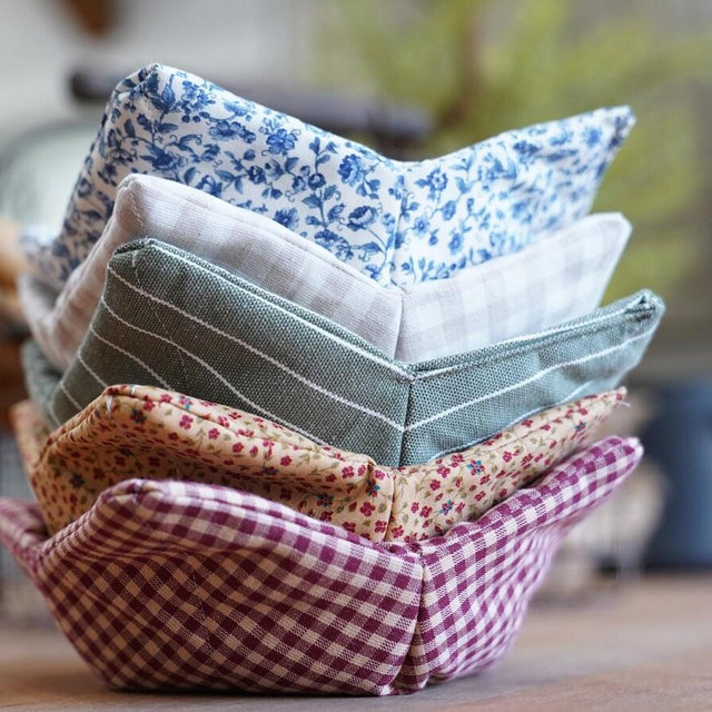 Handcrafted Bowl Cozy: 100% Cotton Microwavable Bowl Insulator